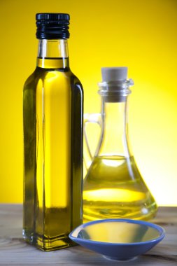 Zeytin yağı şişesi