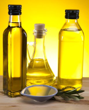 Zeytin yağı şişesi