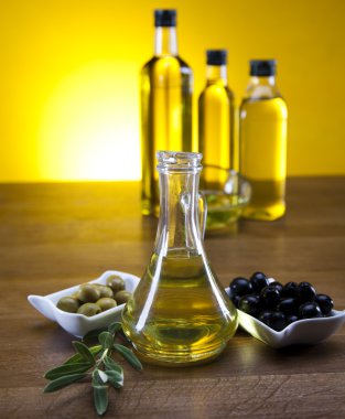 Zeytinyağı ve zeytin