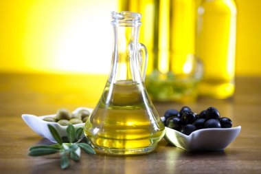 Zeytinyağı ve zeytin