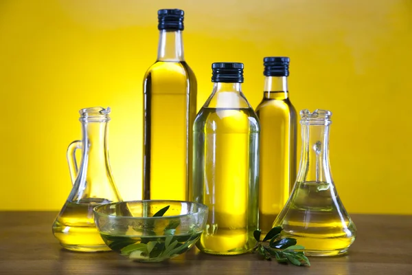 Olivolja flaskor — Stockfoto