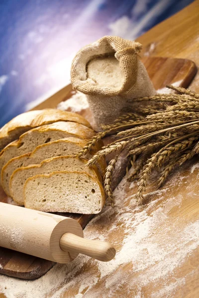 多彩な全粒小麦パン — ストック写真