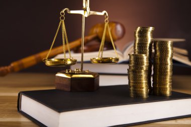 tahta tokmak avukat, adalet kavramı