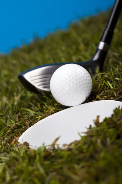 Başparmak yukarıya üstünde golf — Stok fotoğraf