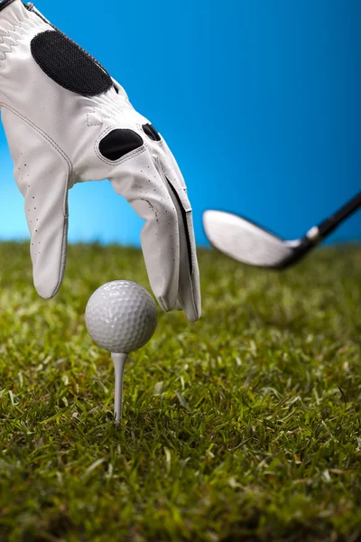 Mano y pelota de golf — Foto de Stock