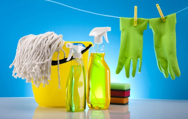 Productos de limpieza surtidos — Foto de Stock