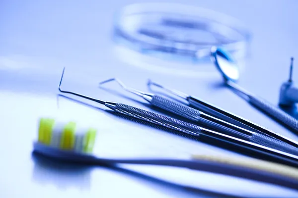 Zbliżenie instrumentów stomatologicznych — Zdjęcie stockowe