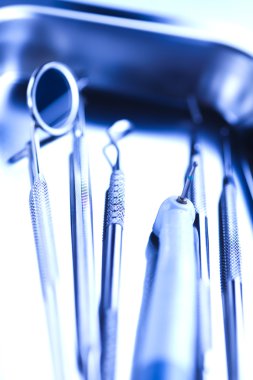 dişçi aletleri ve donanımları