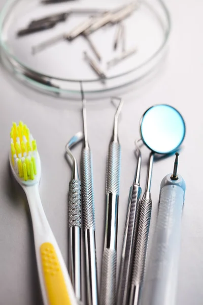 Dentální nástroje a zařízení — Stock fotografie