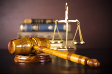 tahta tokmak avukat, adalet kavramı