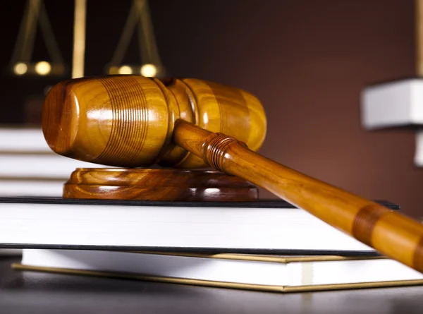 Legal gavel on a law book — Stock Photo, Image