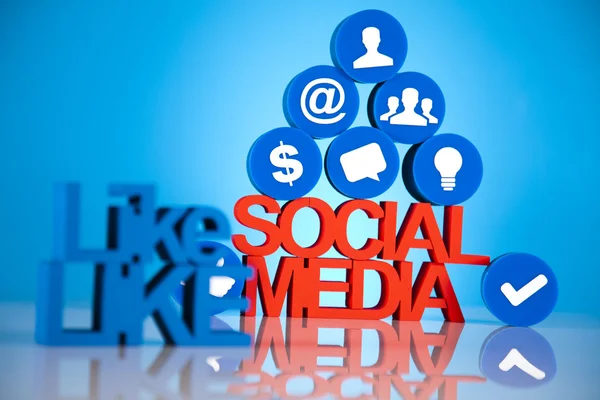 Concetto Internet con i social media — Foto Stock