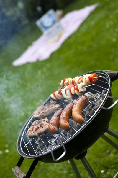 Grilling at summer weekend — Stock Photo, Image