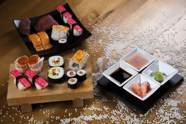 Ásia sushi de comida — Fotografia de Stock