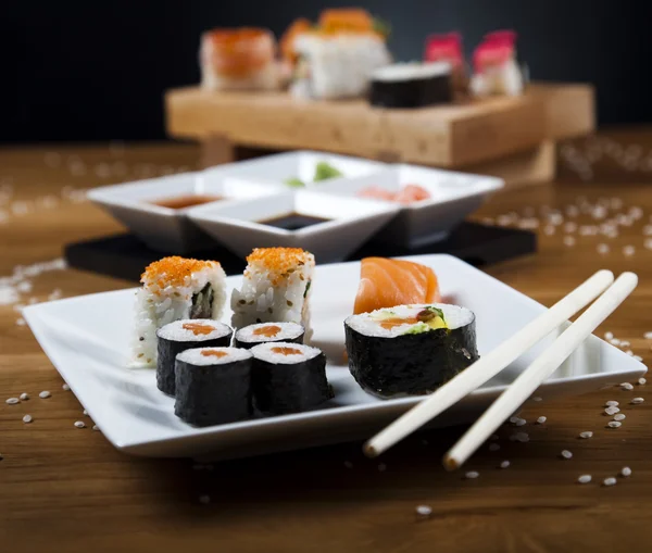 Variazione di cibo di sushi saporito fresco — Foto Stock