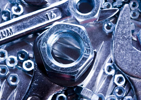 somun anahtarları, somun ve civata