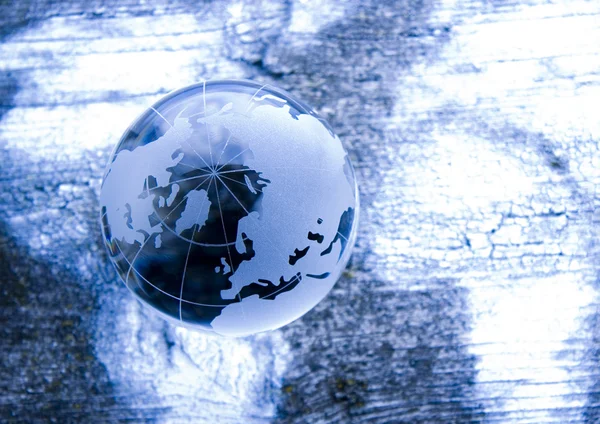 Bola de cristal y mundo — Foto de Stock