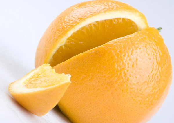 Narancssárga gyümölcs és a szegmens — Stock Fotó