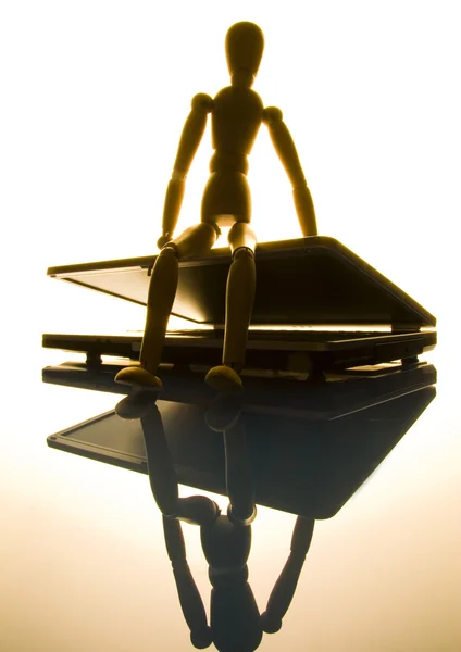 Laptop with figure — Stock Photo, Image