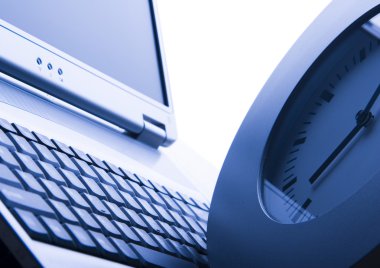 laptop & saati