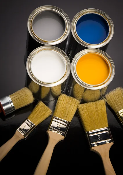 Boya fırça ve boya — Stok fotoğraf