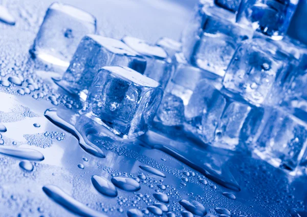 Ice cubes — Stock Photo, Image