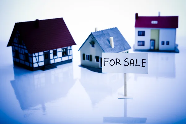 Small houses for sale — Stock Photo, Image