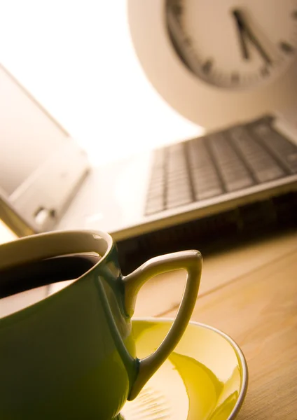 Laptop & Coffee cup & Clock — Stock Photo, Image