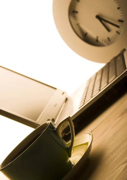 Laptop & Coffee cup & Clock — Stock Photo, Image