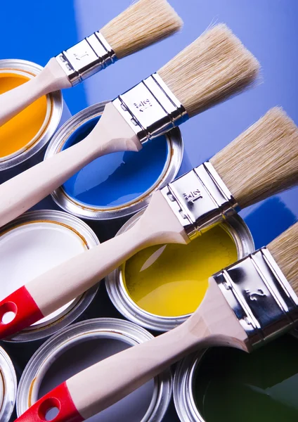 Paint and brush — Stock Photo, Image