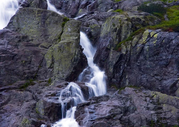 山の滝 — ストック写真