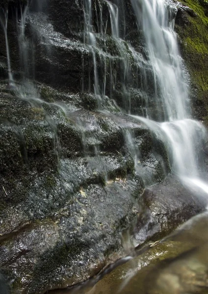 Mountain waterfall — Stock Photo, Image