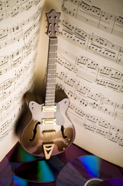 Notlar ve gitar