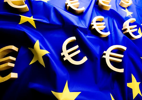 Bandera de la Unión Europea con signo de euro — Foto de Stock
