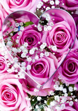 sevgi işareti Güllü