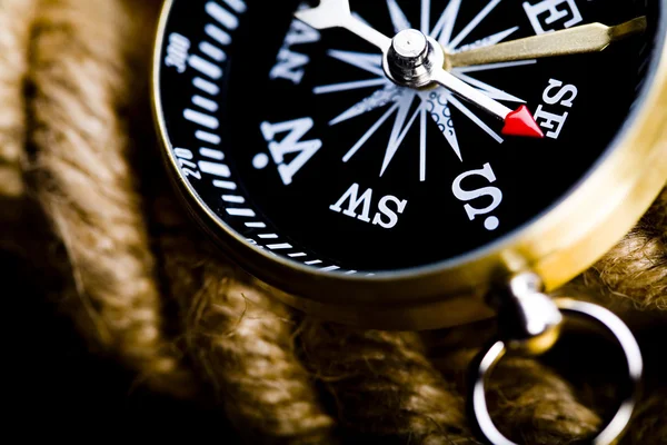 Compass with rope — Stock Photo, Image