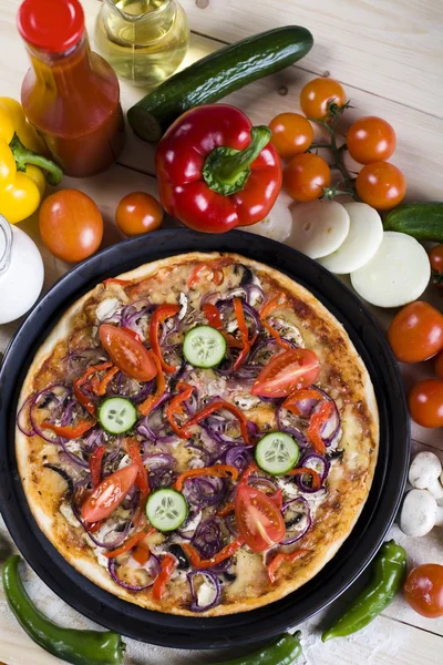 Pizza con verdure — Foto Stock