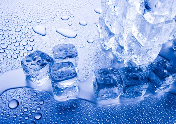 Ice cubes — Stock Photo, Image