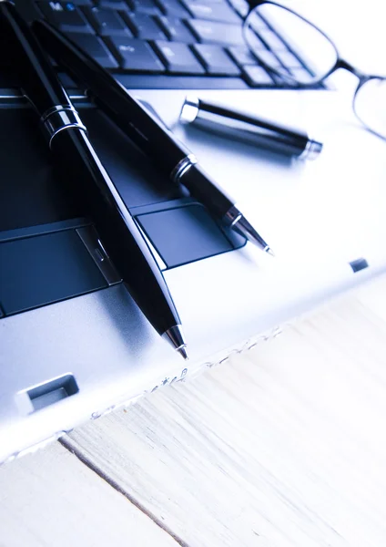 Laptop & Glasses — Stock Photo, Image