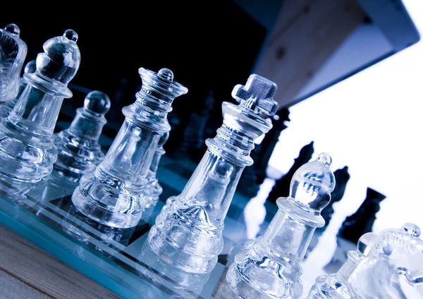 Glass chess with laptop — Stock Photo, Image