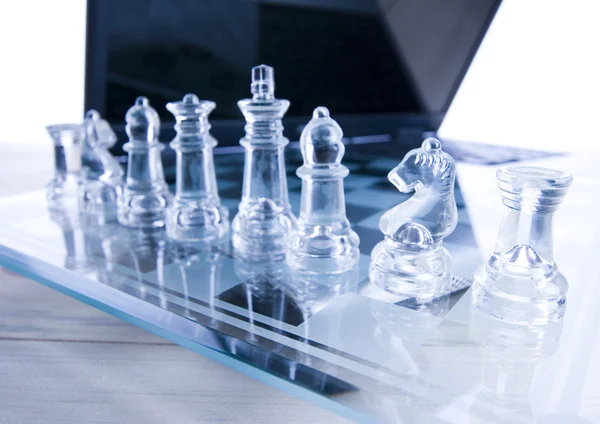 Glas schack med laptop — Stockfoto