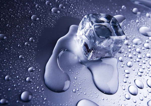 Ice cubes — Stock Photo, Image