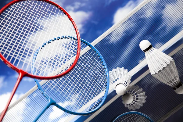 Federball auf Badmintonschläger — Stockfoto