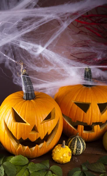 Gruseliger Jack, Halloween-Kürbis und Spinne — Stockfoto