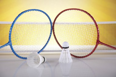 Badminton Raket üzerinde raketle