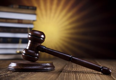 Yargıçlar tahta Tokmak, hukuk