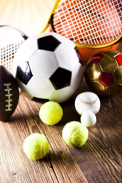 Sportovní vybavení a míčky — Stock fotografie