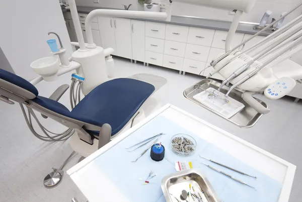 牙科诊所设备 — 图库照片