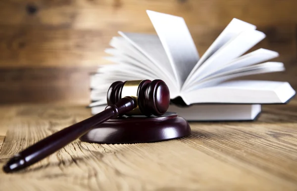 Books of law with gavel — Stock Photo, Image