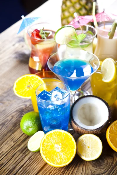 Various cocktails with fruits — Stock Photo, Image